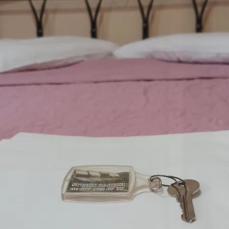 Zaritsi Apartmán *
