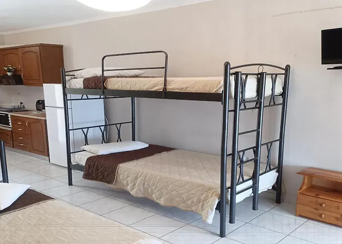 Zaritsi Apartment Tirós