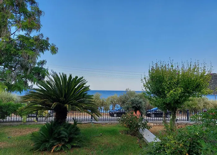 Zaritsi Apartment Tirós